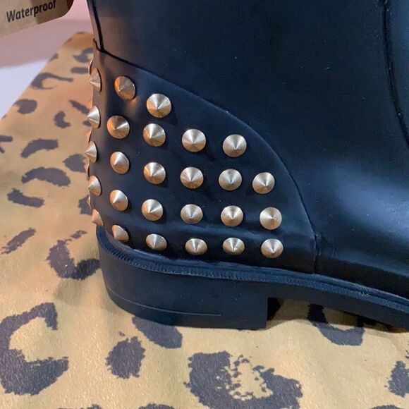 Chooka Black stomper studded size 7 - Picture 3 of 5